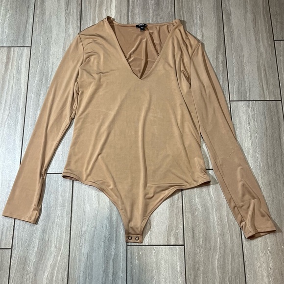 Express Womens Long Sleeve body contour body suit in Nude Size Large - Picture 1 of 6